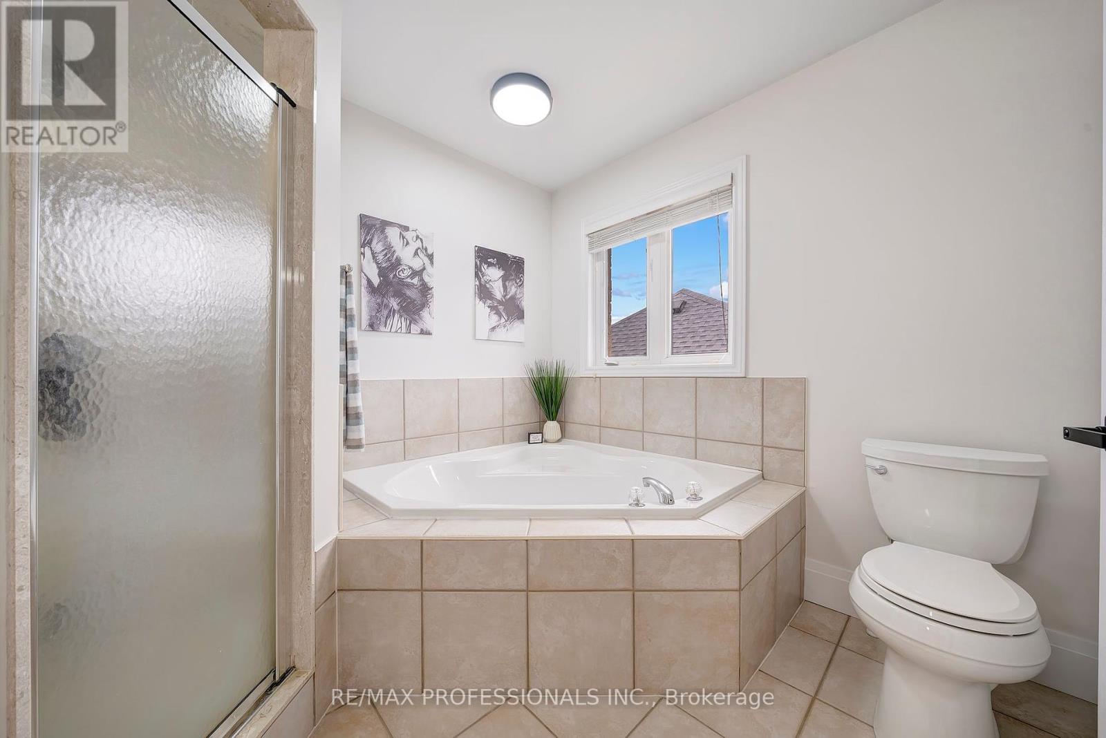 67 Chaplin Crescent, Halton Hills, Ontario  L7G 5V6 - Photo 22 - W12396479
