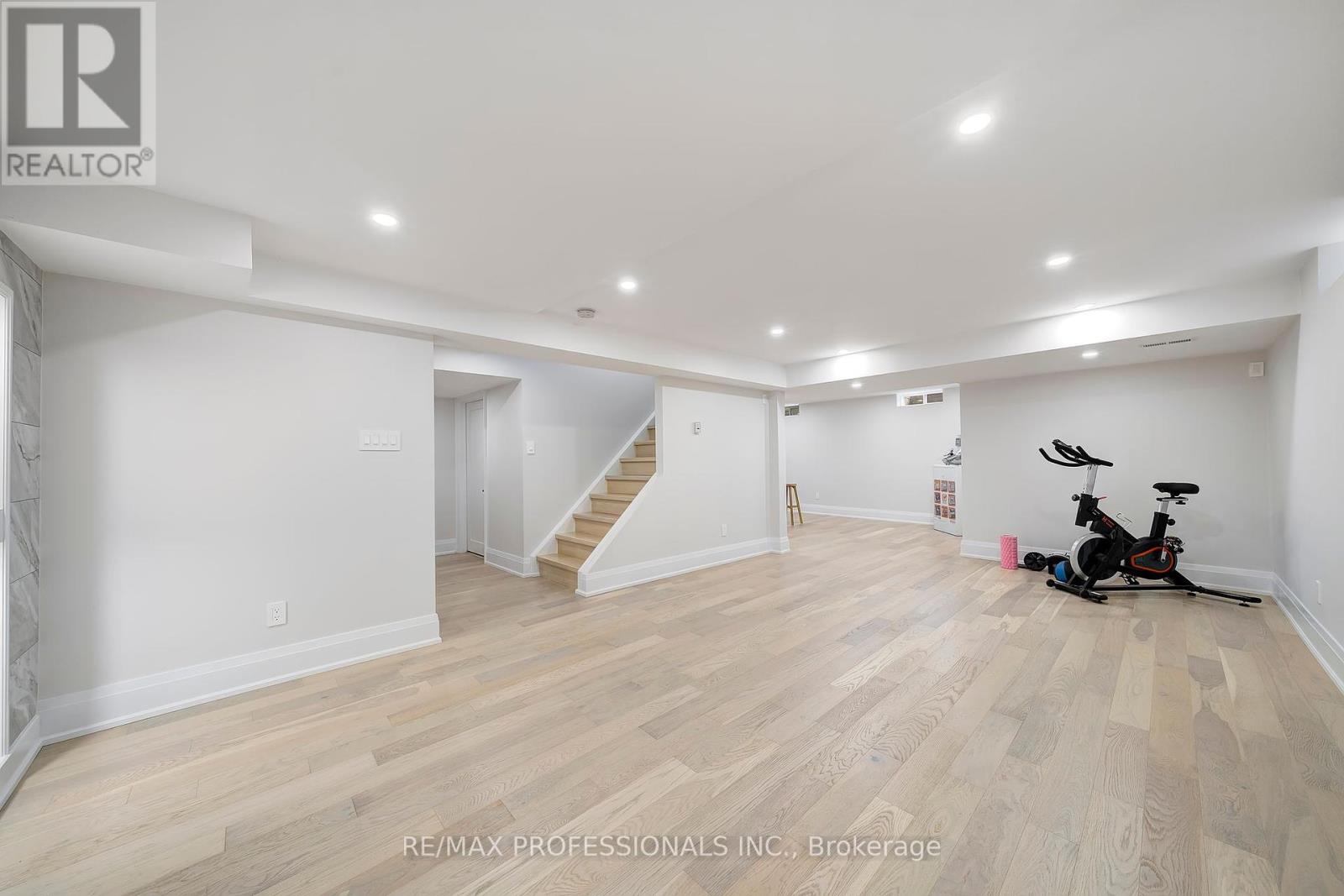 67 Chaplin Crescent, Halton Hills, Ontario  L7G 5V6 - Photo 30 - W12396479