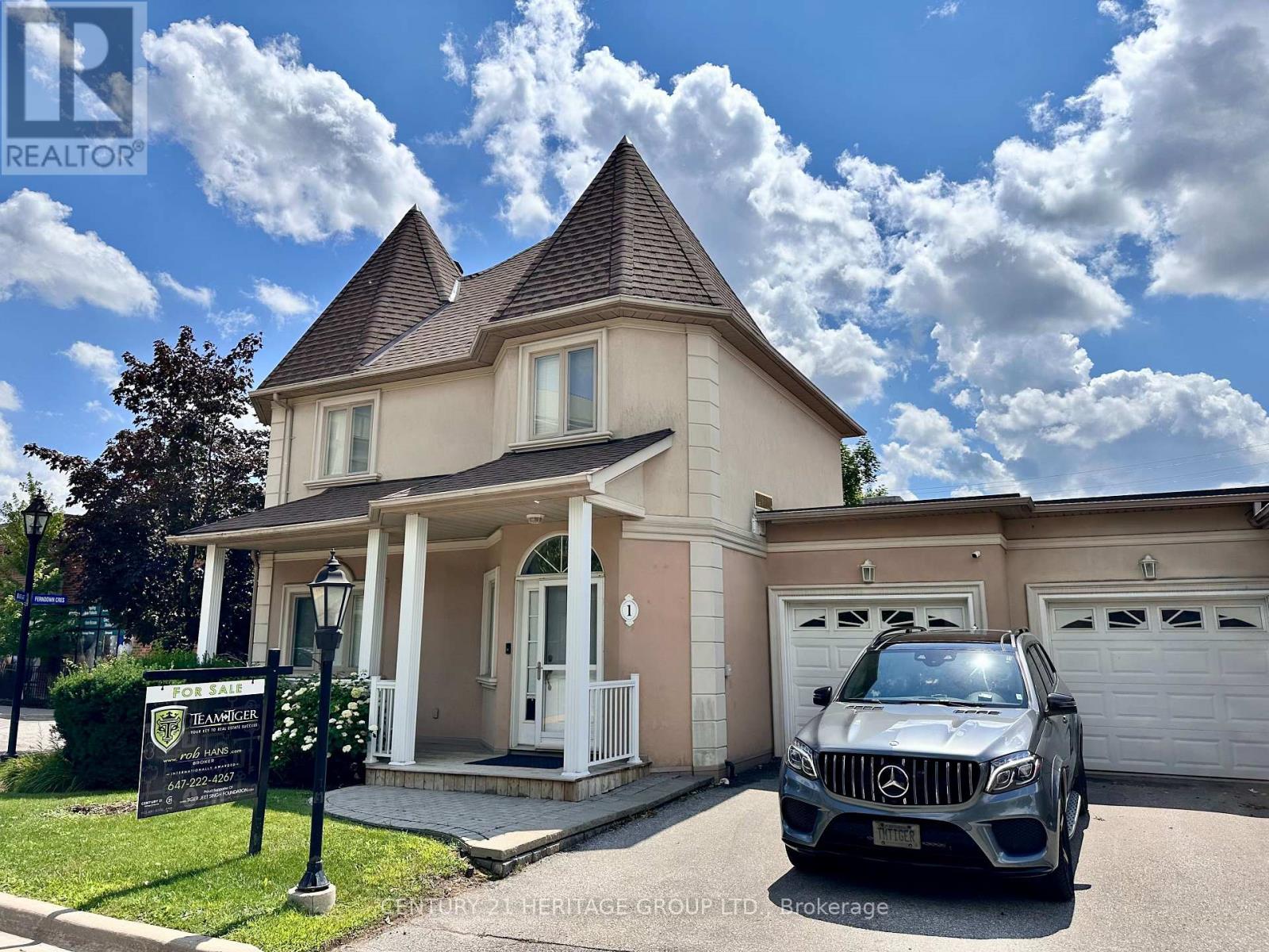 11 - 1 Tower Gate, Brampton, Ontario  L6P 1C3 - Photo 2 - W12396480