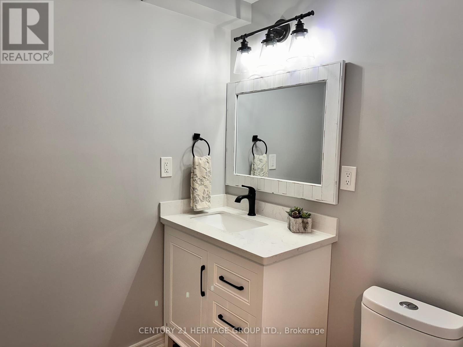 11 - 1 Tower Gate, Brampton, Ontario  L6P 1C3 - Photo 23 - W12396480