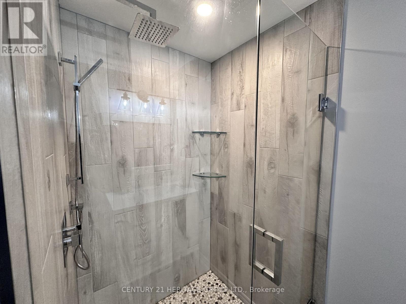 11 - 1 Tower Gate, Brampton, Ontario  L6P 1C3 - Photo 24 - W12396480