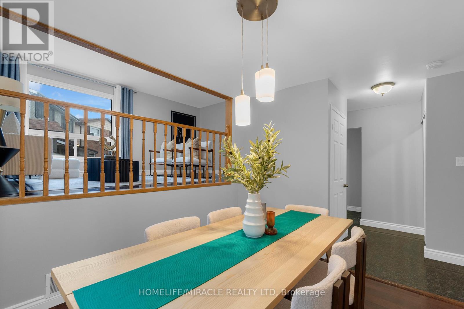 8 Franca Crescent, Toronto, Ontario  M9V 4S2 - Photo 15 - W12396484
