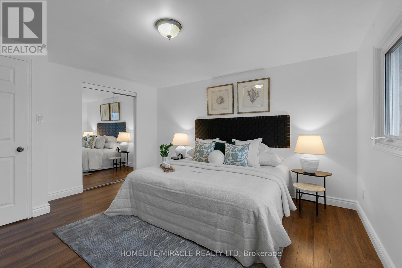 8 Franca Crescent, Toronto, Ontario  M9V 4S2 - Photo 28 - W12396484
