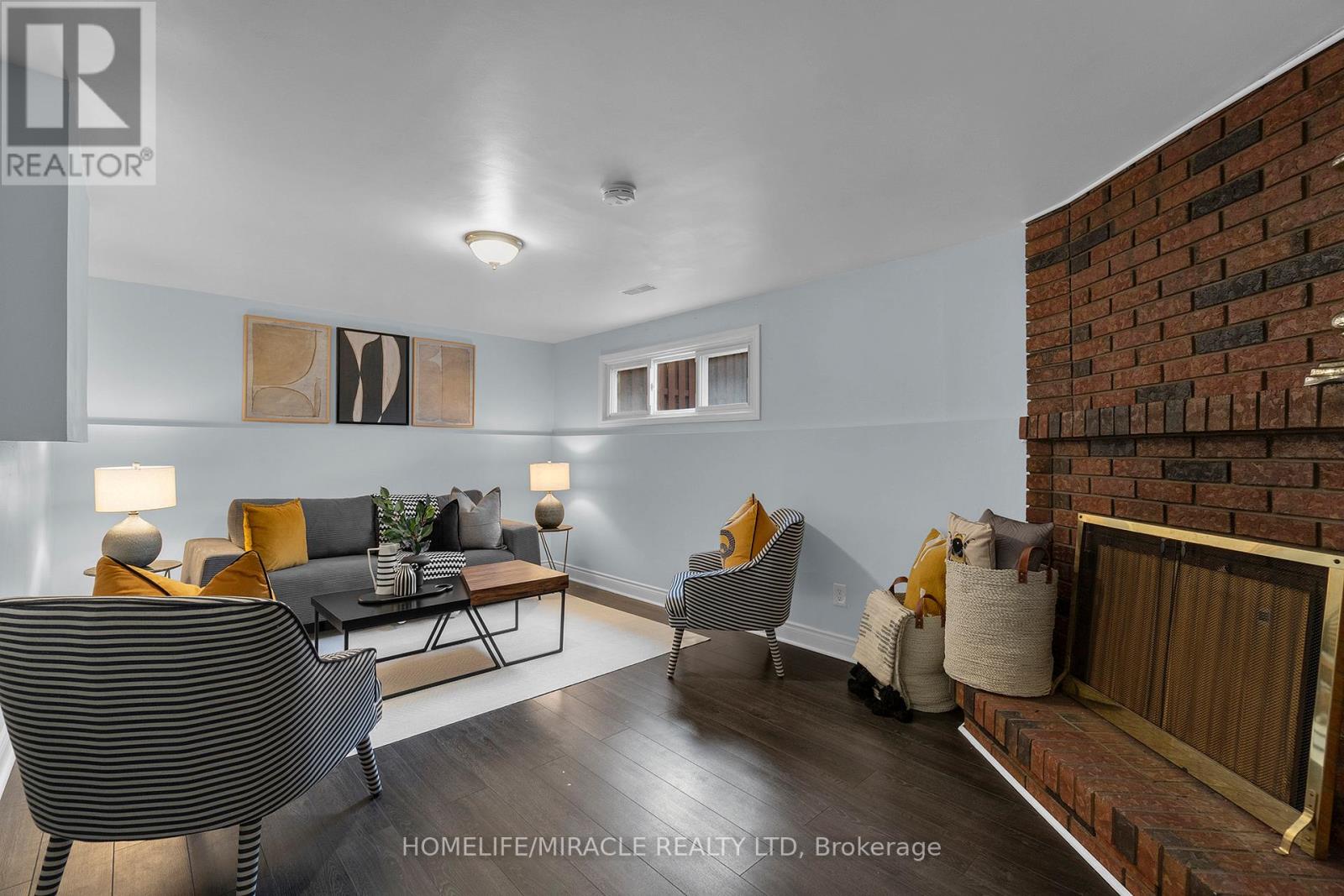 8 Franca Crescent, Toronto, Ontario  M9V 4S2 - Photo 37 - W12396484