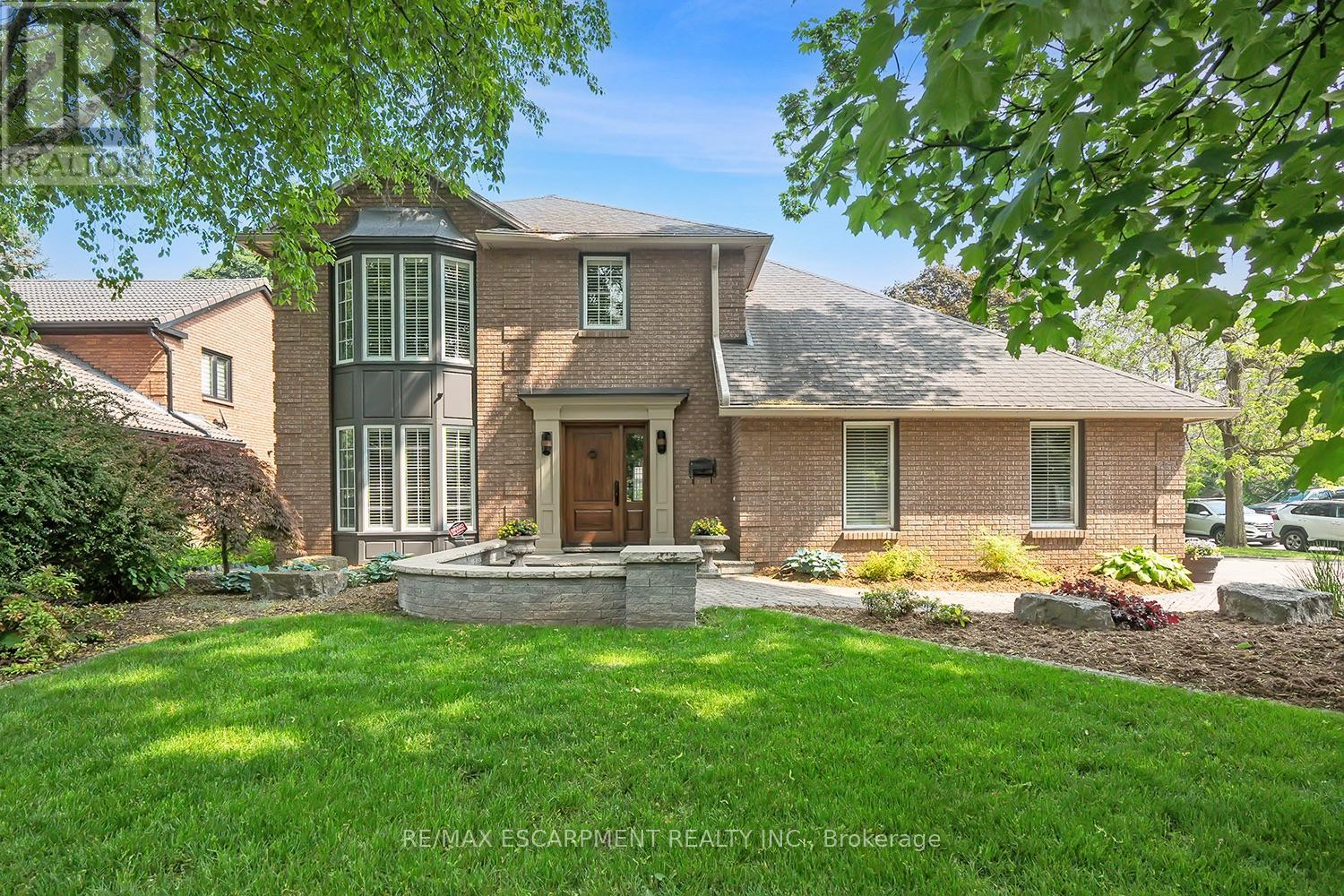 2428 LAKESHORE ROAD, Burlington, Ontario