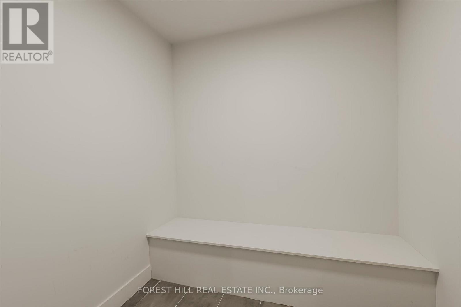 3 - 174 Sunnyside Avenue, Toronto, Ontario  M6R 2P6 - Photo 14 - W12396501
