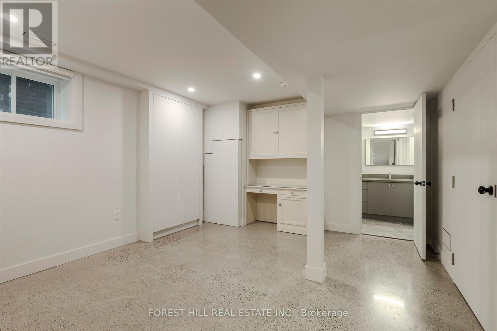 3 - 174 Sunnyside Avenue, Toronto, Ontario  M6R 2P6 - Photo 4 - W12396501