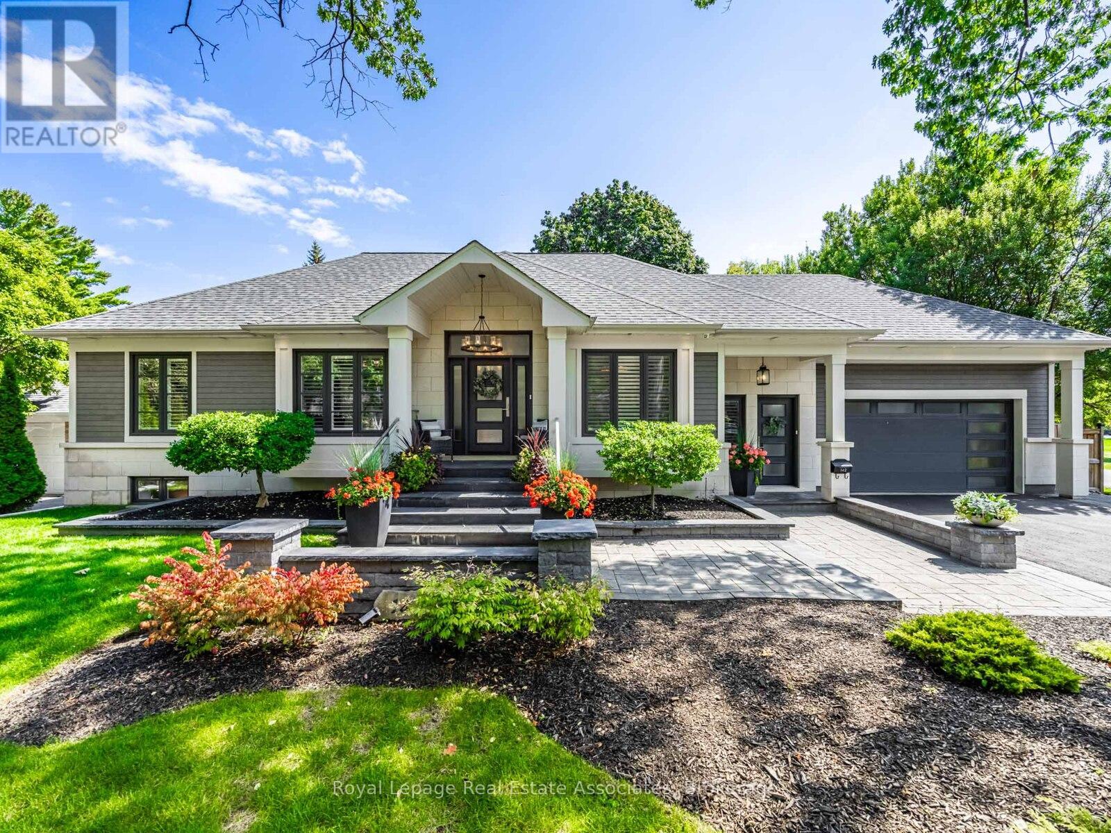 Property at 142 MINEOLA ROAD E image 1