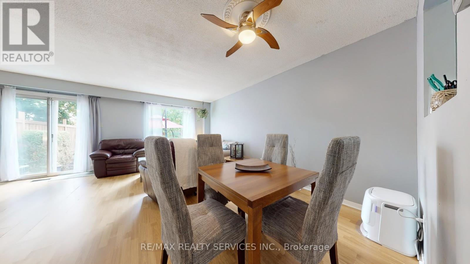 29 Primrose Crescent, Brampton, Ontario  L6Z 1E1 - Photo 14 - W12396531