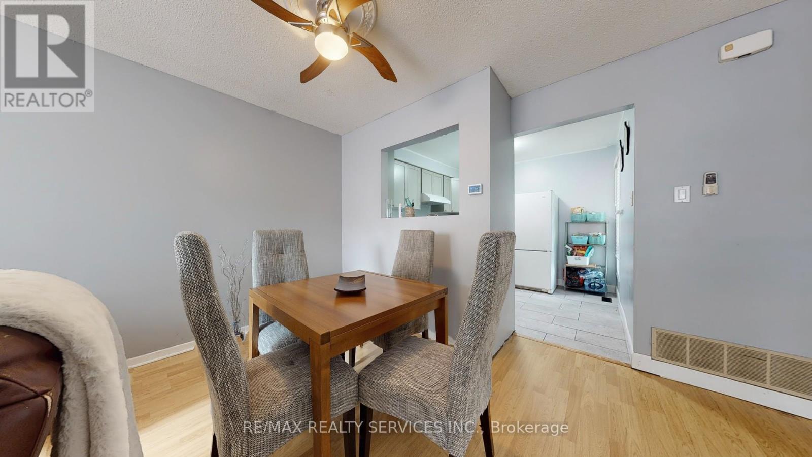 29 Primrose Crescent, Brampton, Ontario  L6Z 1E1 - Photo 15 - W12396531