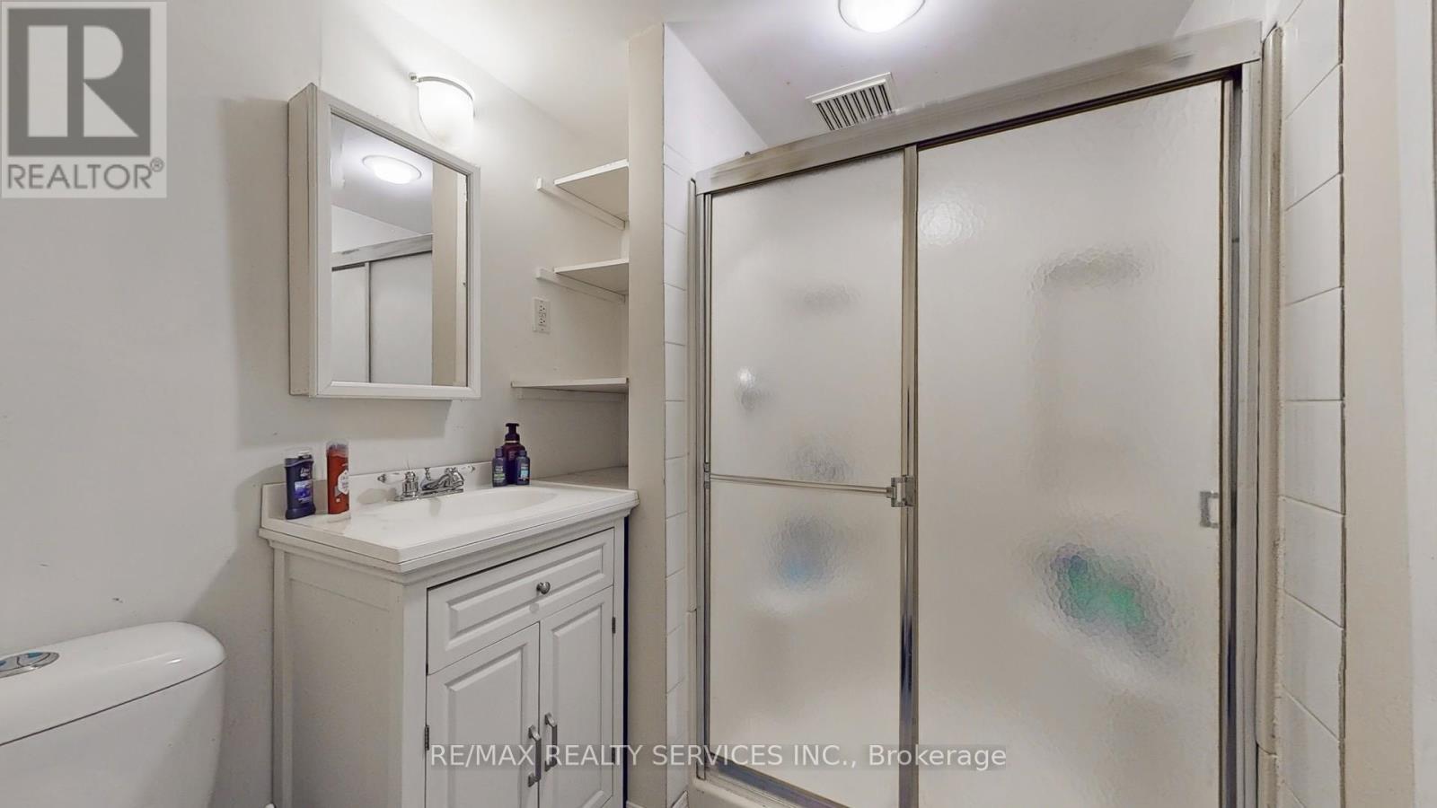 29 Primrose Crescent, Brampton, Ontario  L6Z 1E1 - Photo 38 - W12396531