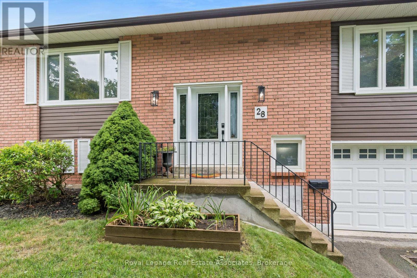 Property at 28 ADAMS COURT image 3