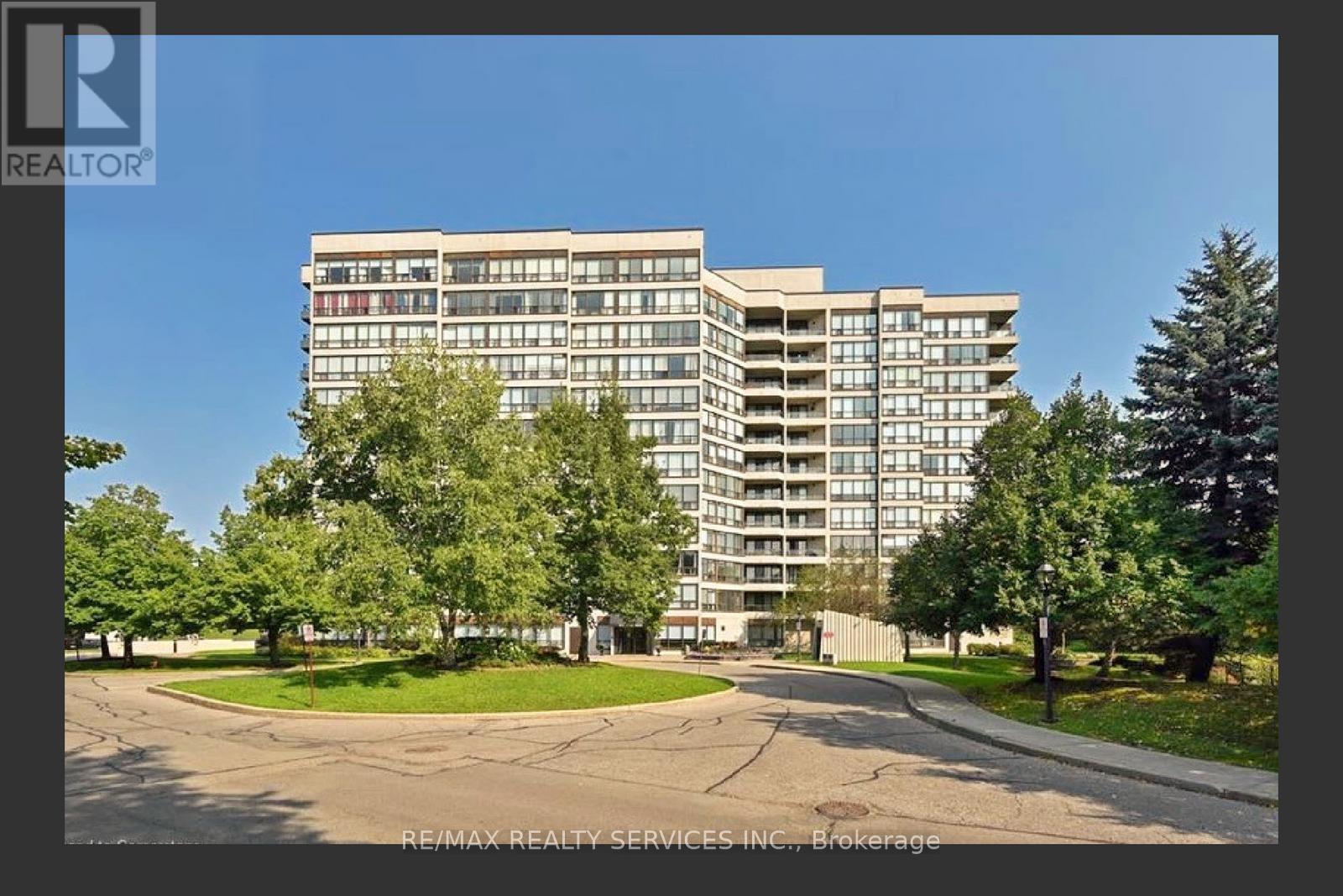 611 - 12 Laurelcrest Street, Brampton, Ontario  L6S 5Y4 - Photo 1 - W12396550