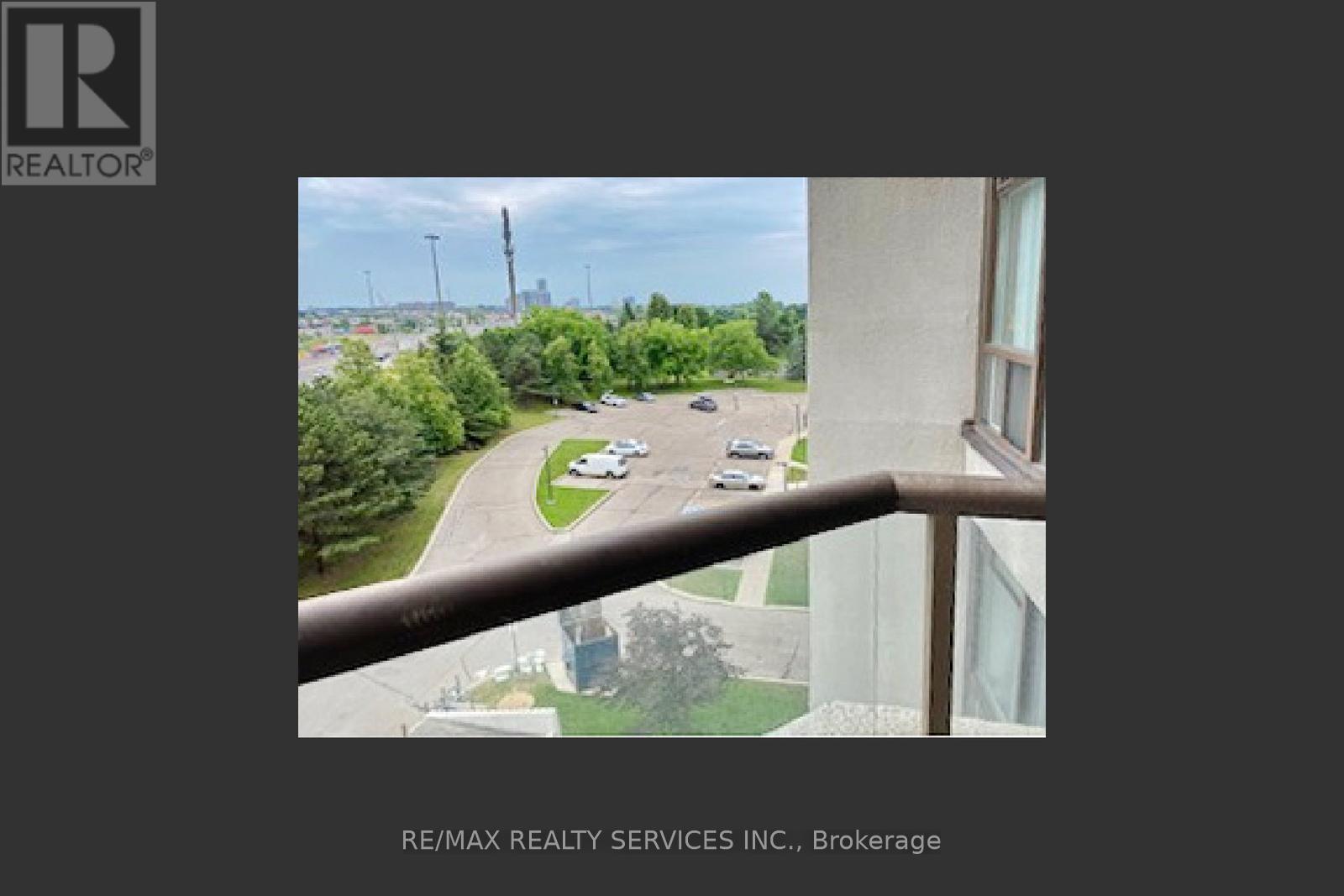 611 - 12 Laurelcrest Street, Brampton, Ontario  L6S 5Y4 - Photo 12 - W12396550