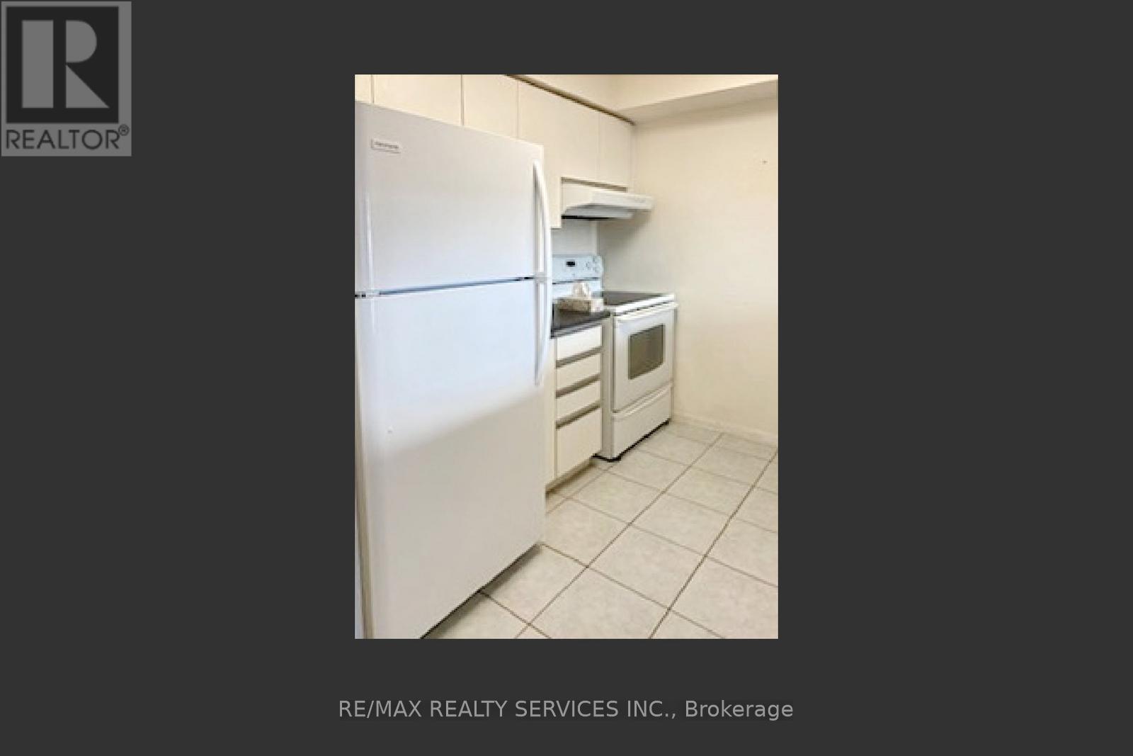 611 - 12 Laurelcrest Street, Brampton, Ontario  L6S 5Y4 - Photo 7 - W12396550