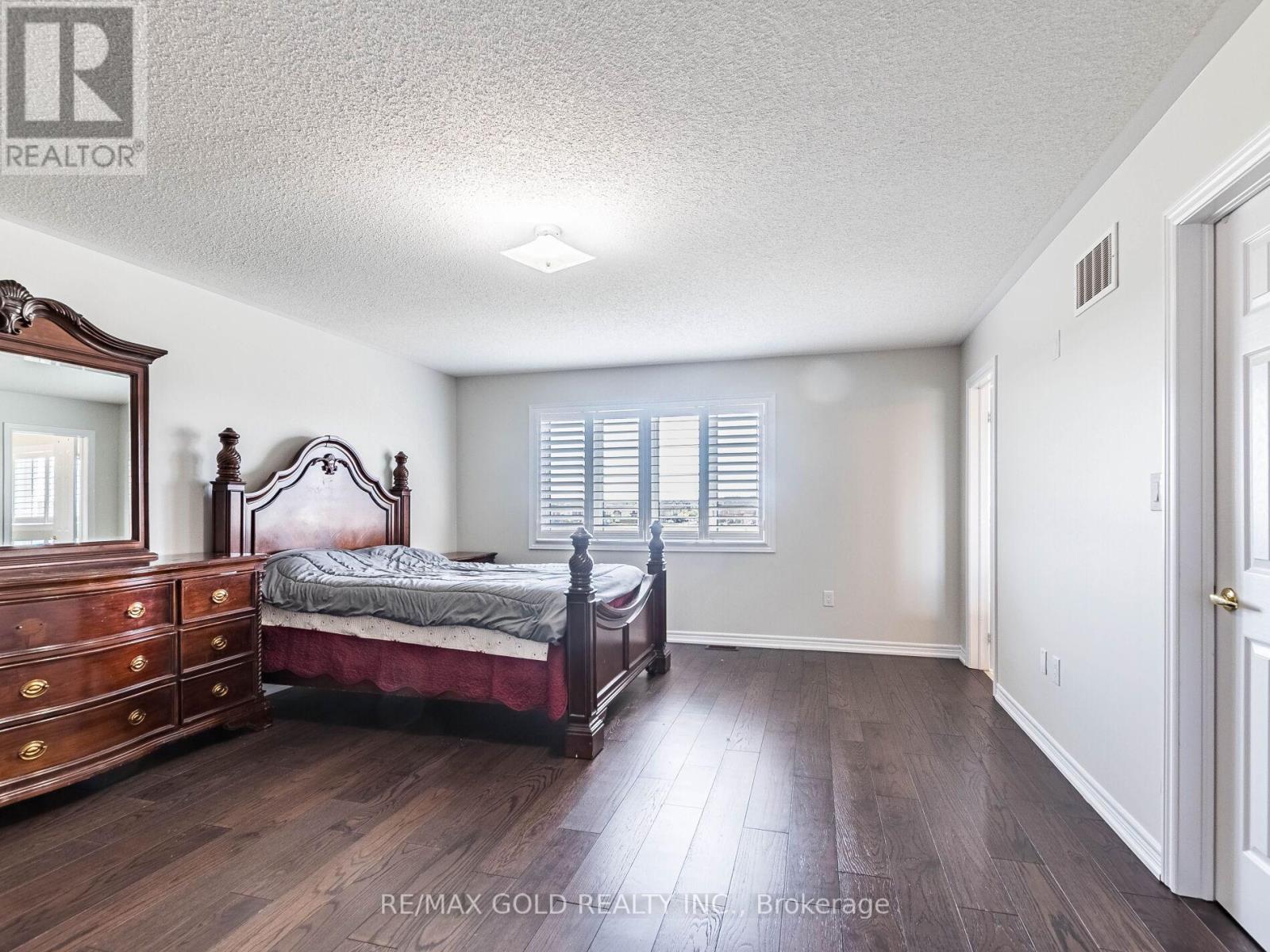 62 Masken Circle, Brampton (Northwest Brampton), Ontario  L7A 4K3 - Photo 23 - W12396552