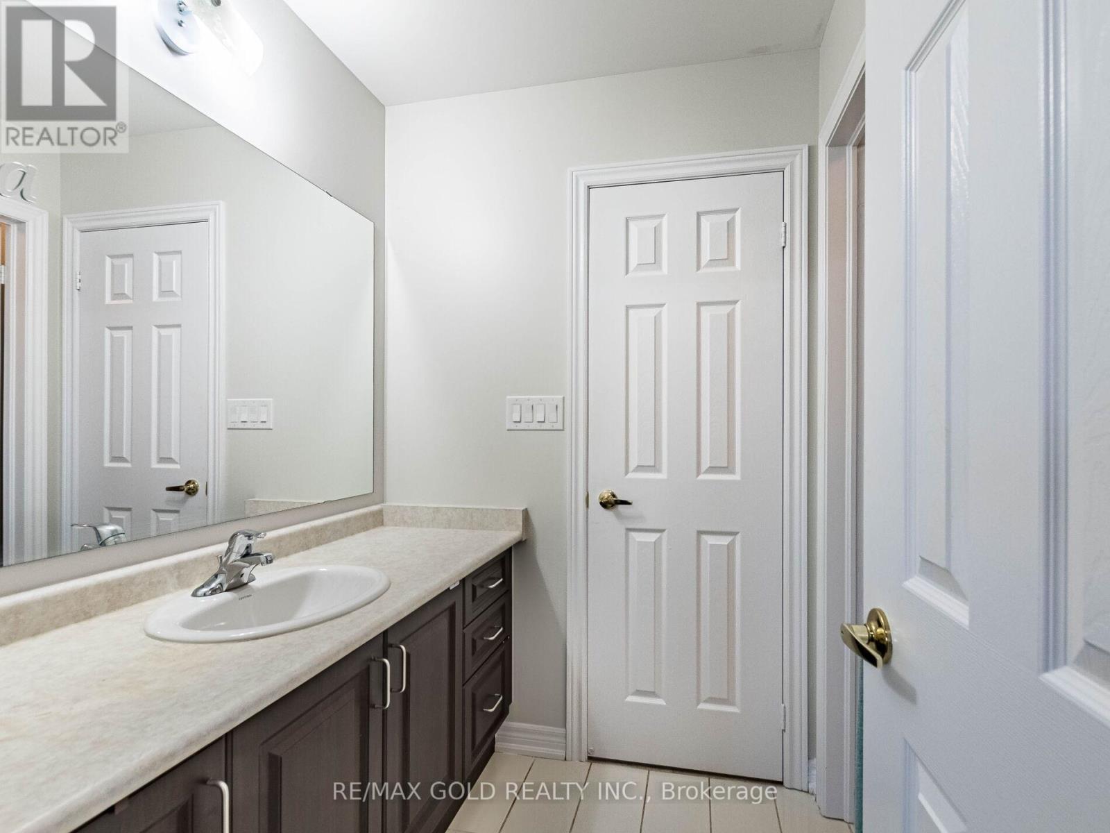 62 Masken Circle, Brampton (Northwest Brampton), Ontario  L7A 4K3 - Photo 27 - W12396552