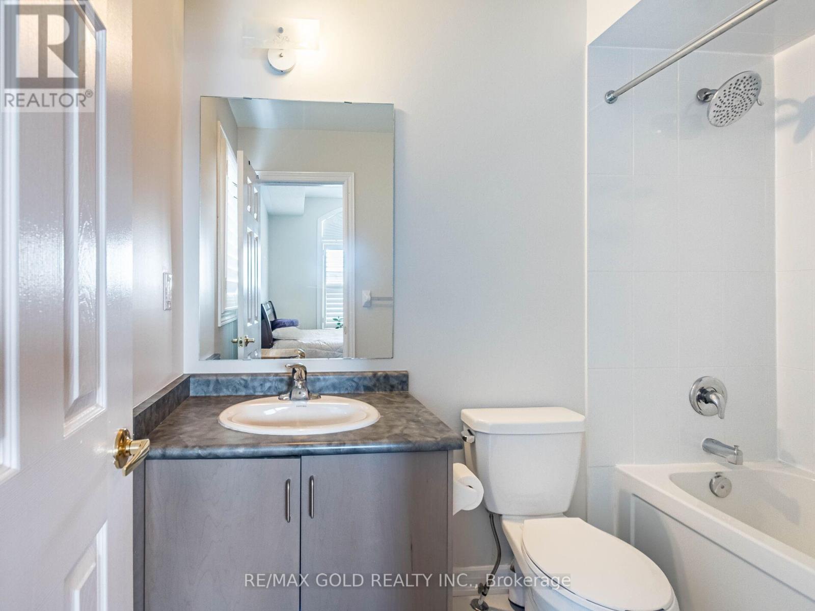 62 Masken Circle, Brampton (Northwest Brampton), Ontario  L7A 4K3 - Photo 30 - W12396552