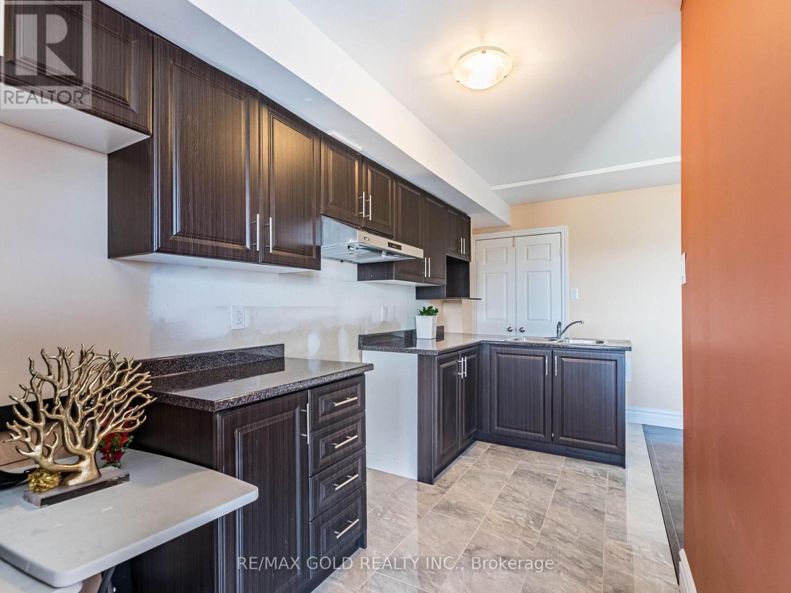 62 Masken Circle, Brampton (Northwest Brampton), Ontario  L7A 4K3 - Photo 36 - W12396552