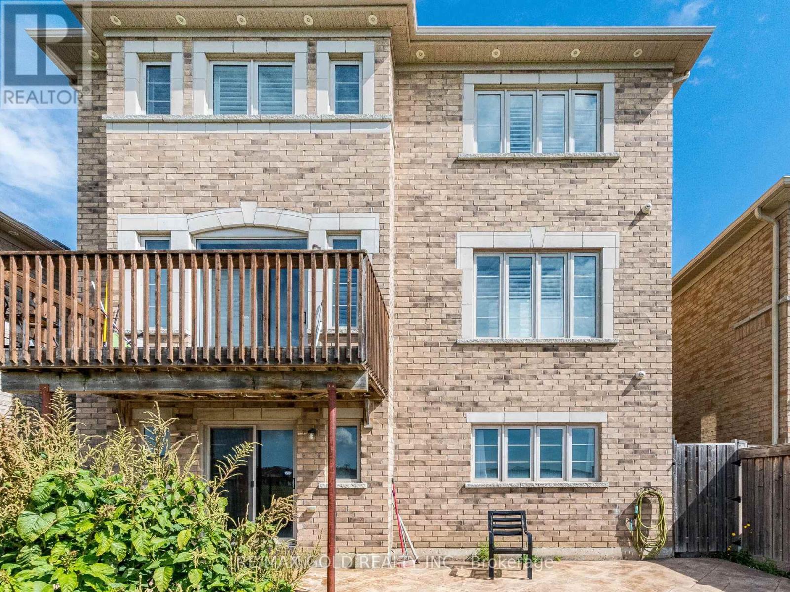 62 Masken Circle, Brampton (Northwest Brampton), Ontario  L7A 4K3 - Photo 44 - W12396552