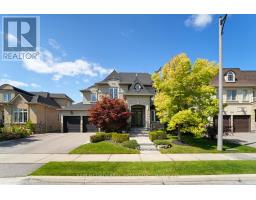 11 LOUVRE CIRCLE, Brampton, Ontario