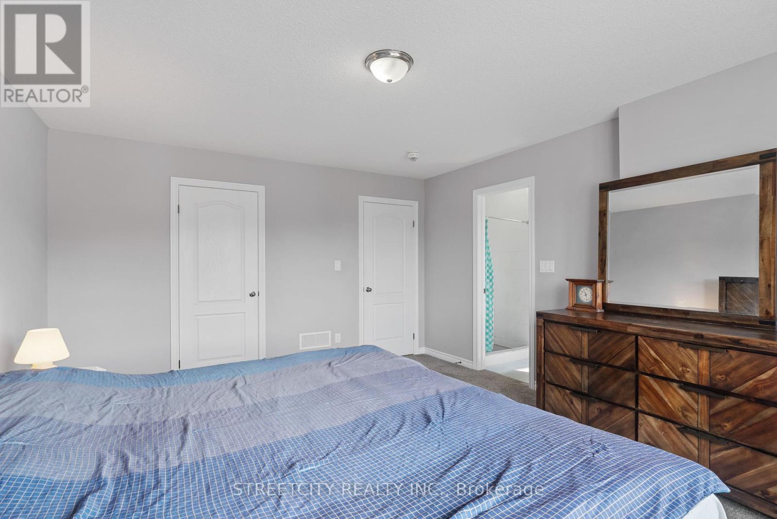69 Yvonne Crescent, London South, Ontario  N5Z 0A5 - Photo 17 - X12396639