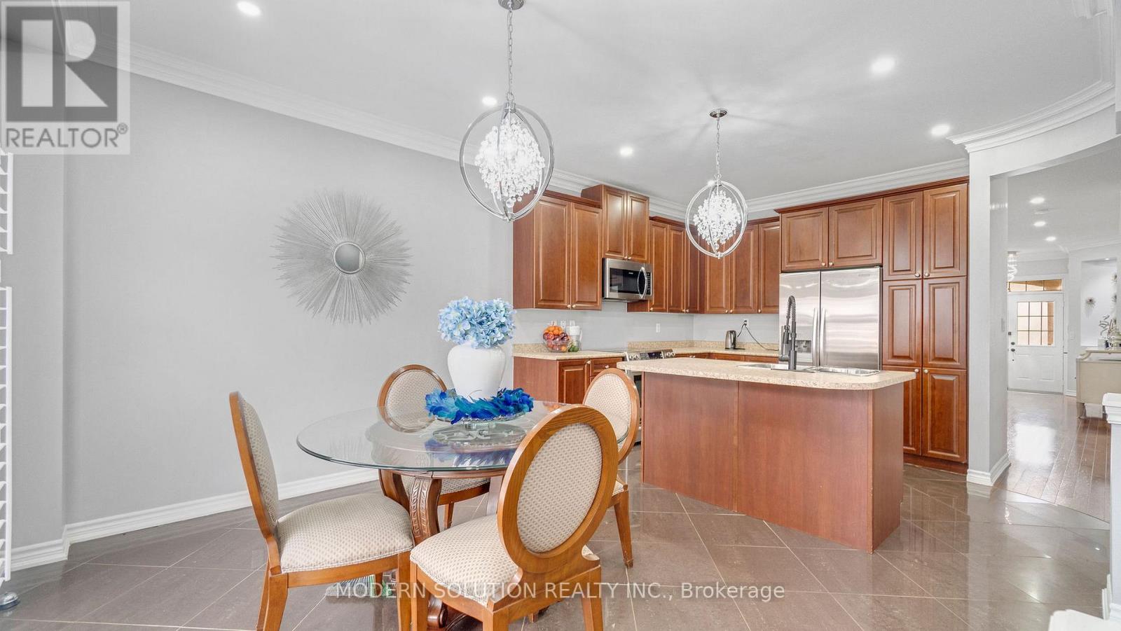 31 Silver Willow Trail, Brampton (Sandringham-Wellington), Ontario  L6R 0P2 - Photo 11 - W12396583