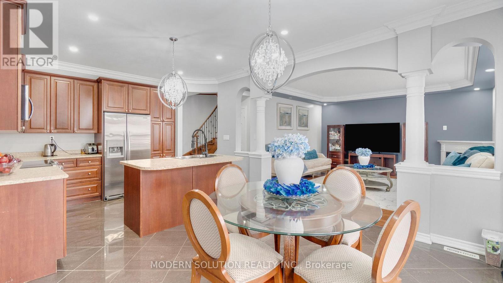 31 Silver Willow Trail, Brampton (Sandringham-Wellington), Ontario  L6R 0P2 - Photo 12 - W12396583