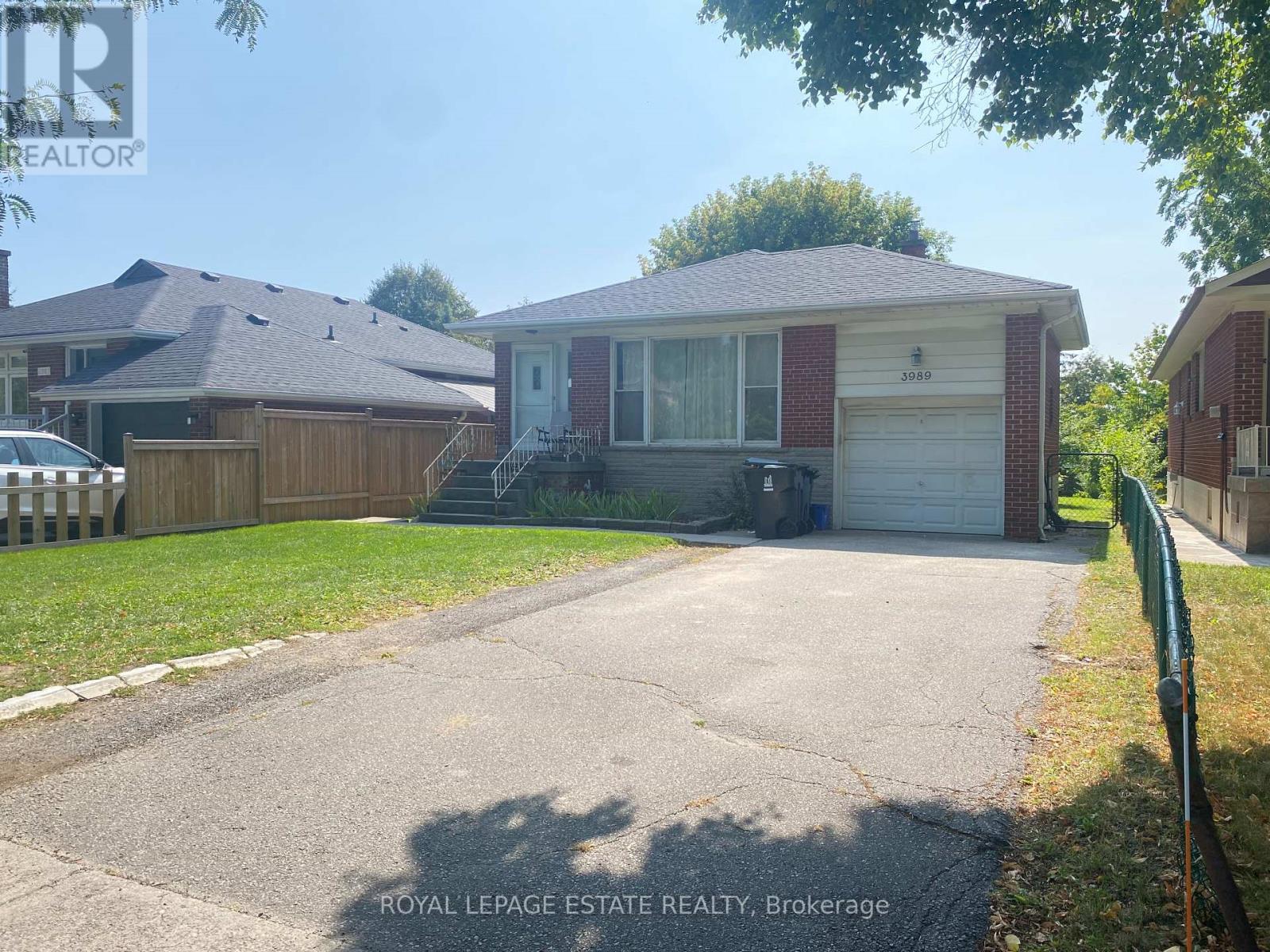 3989 Bloor Street W, Toronto, Ontario  M9B 1M2 - Photo 2 - W12396606