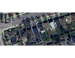 3989 BLOOR STREET W, Toronto, Ontario