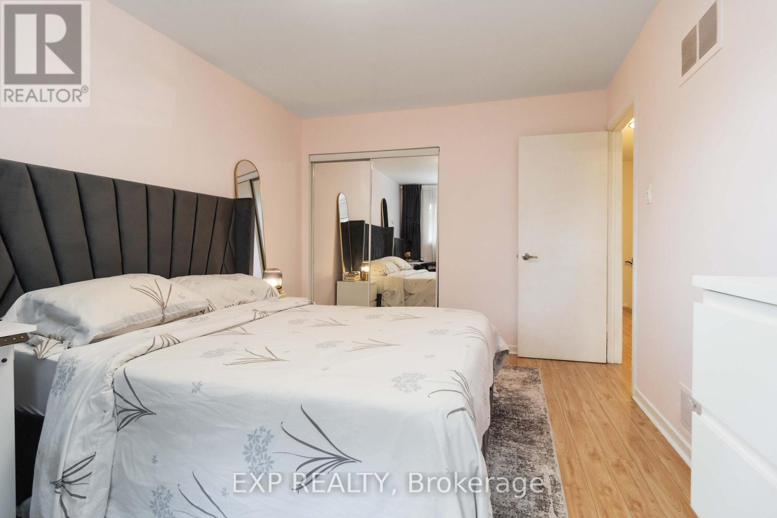 115 - 1180 Mississauga Valley Boulevard, Mississauga (Mississauga Valleys), Ontario  L5A 3M9 - Photo 16 - W12396628