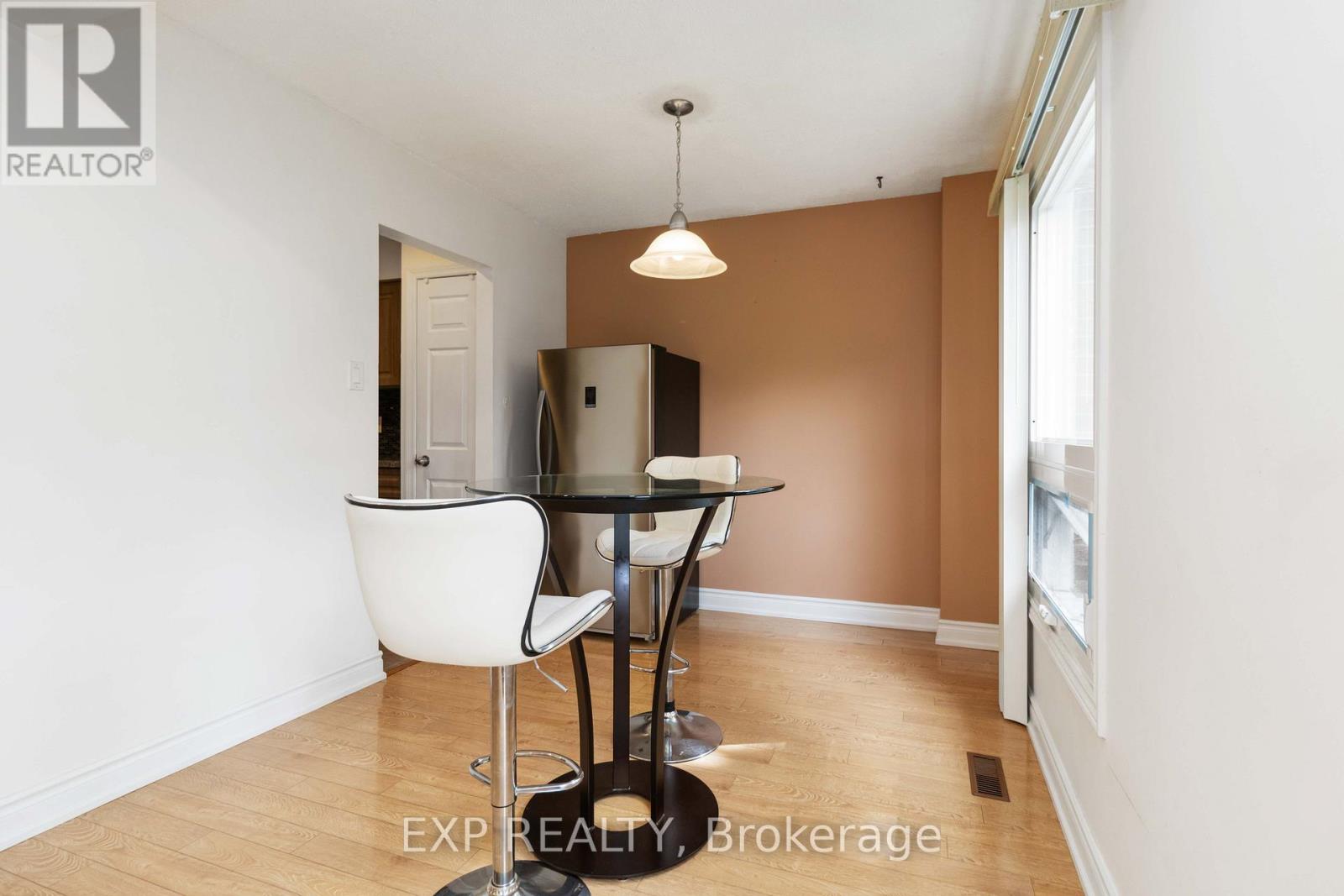 115 - 1180 Mississauga Valley Boulevard, Mississauga (Mississauga Valleys), Ontario  L5A 3M9 - Photo 8 - W12396628