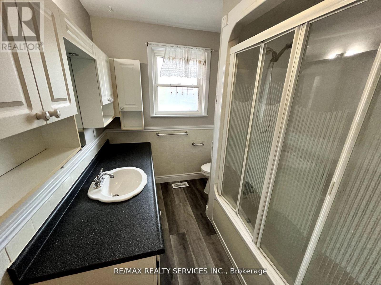 91 Ambleside Drive, Brampton, Ontario  L6Y 1C1 - Photo 12 - W12396642