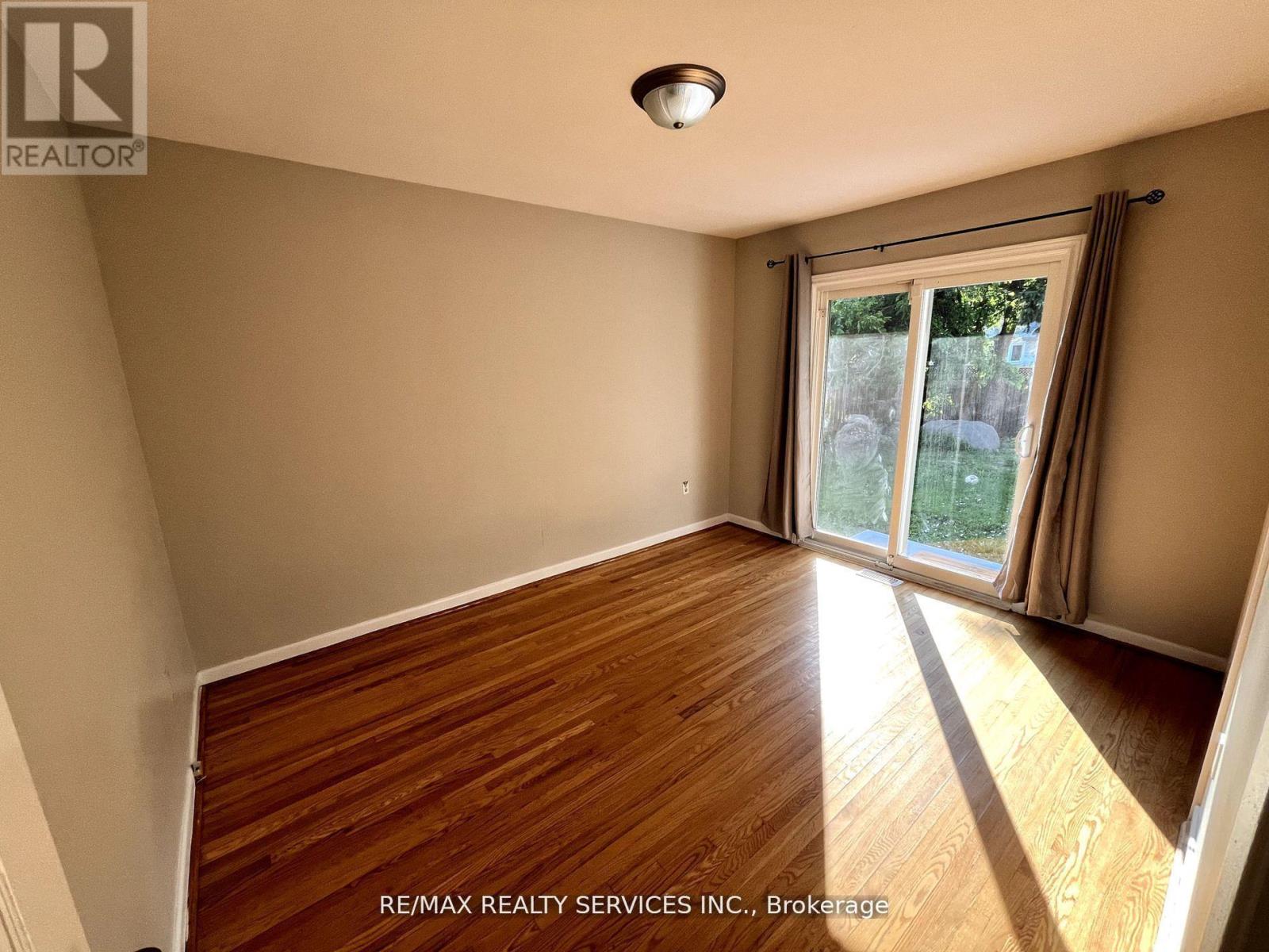 91 Ambleside Drive, Brampton, Ontario  L6Y 1C1 - Photo 18 - W12396642