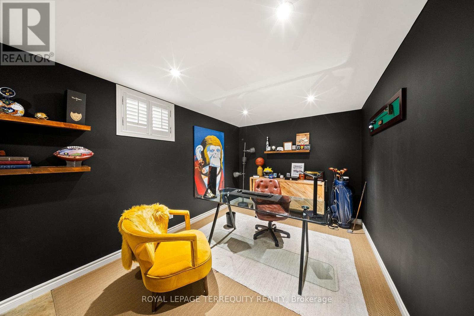 1066 Chateau Court, Mississauga, Ontario  L5H 4J8 - Photo 27 - W12396650