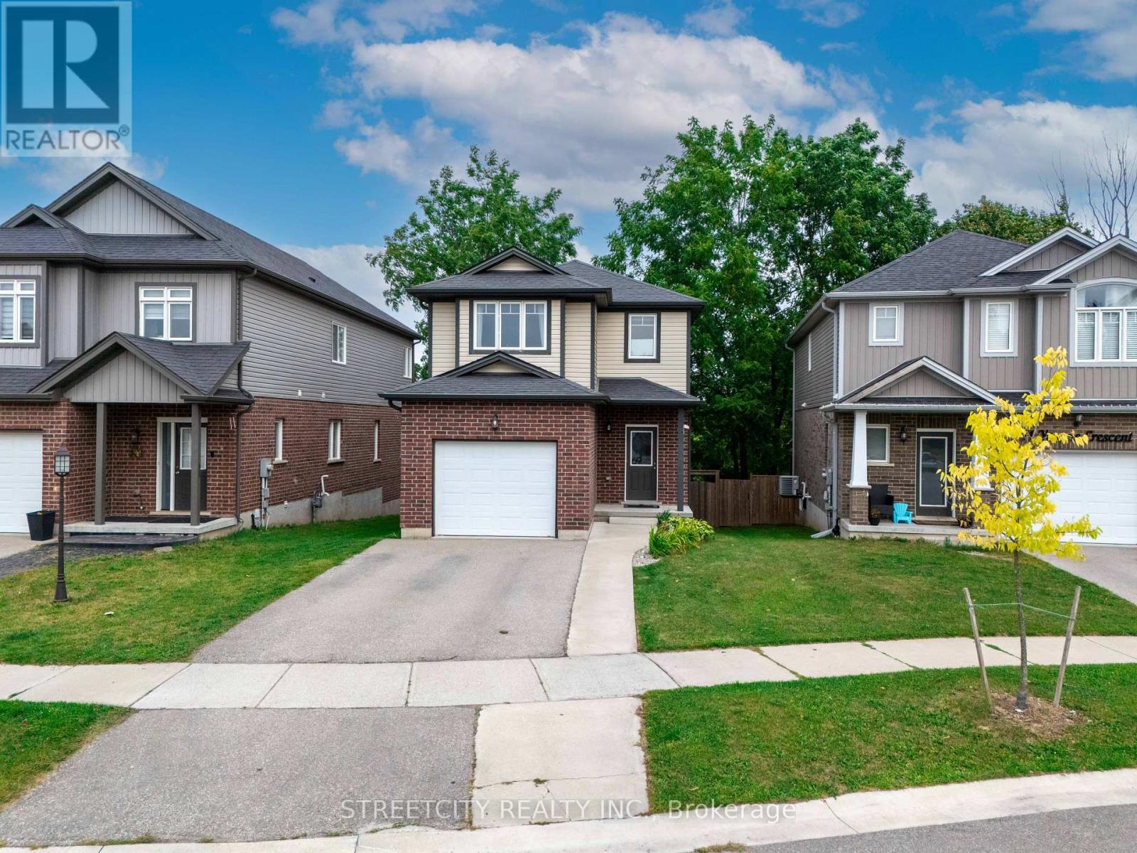 69 Yvonne Crescent, London South, Ontario  N5Z 0A5 - Photo 3 - X12396639