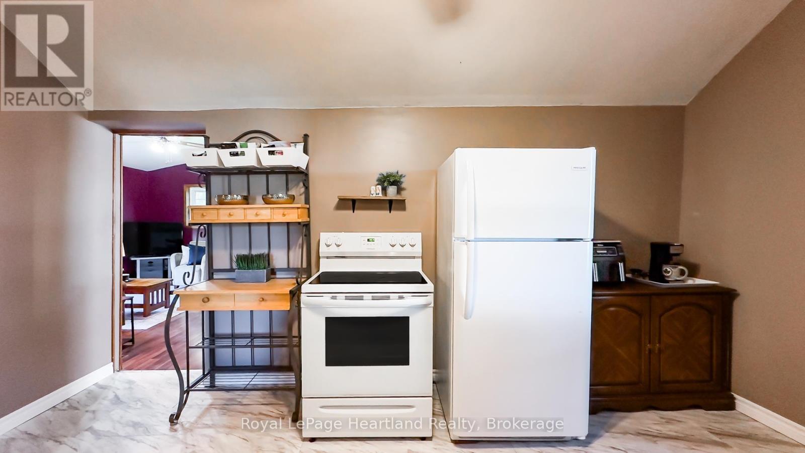 300 Blyth Road, North Huron, Ontario  N0M 1H0 - Photo 14 - X12396712