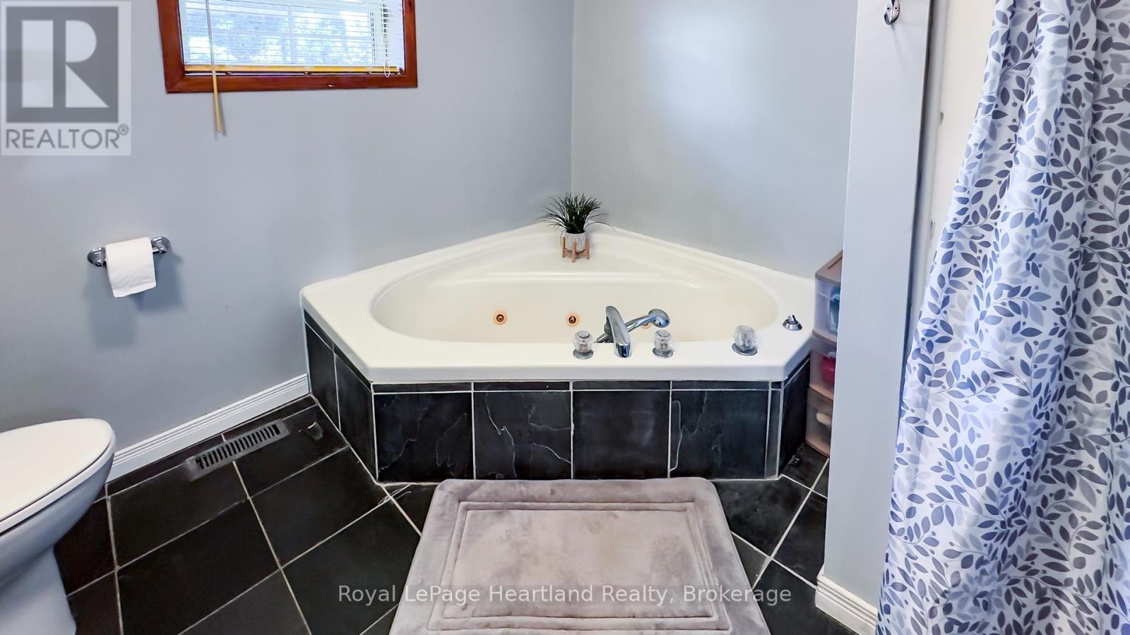 300 Blyth Road, North Huron, Ontario  N0M 1H0 - Photo 20 - X12396712