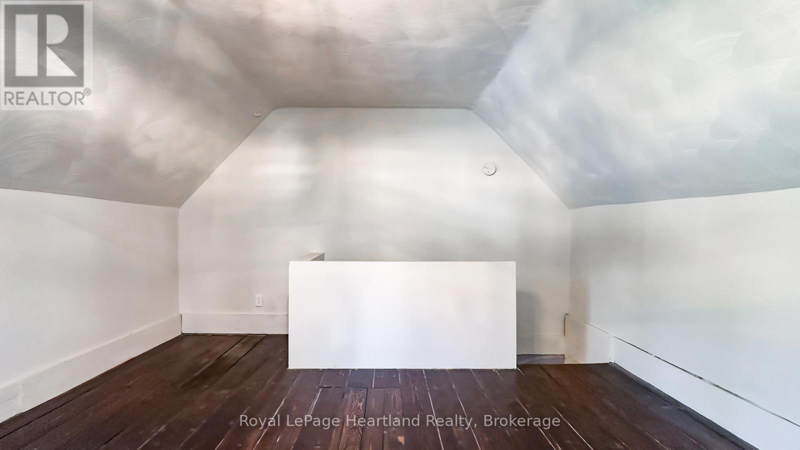 300 Blyth Road, North Huron, Ontario  N0M 1H0 - Photo 35 - X12396712