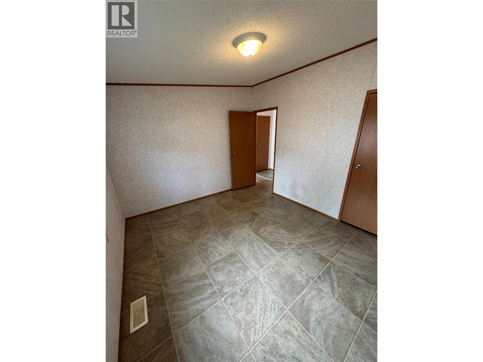 60 Cokato Road Unit# E3, Fernie, British Columbia  V0B 1M4 - Photo 12 - 10362574