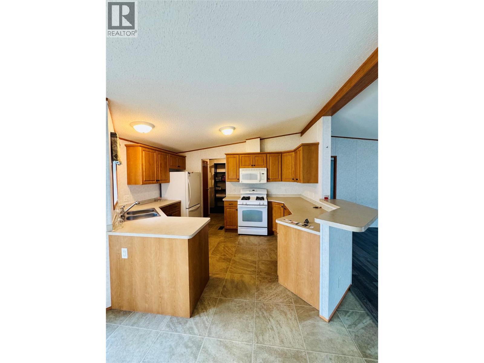 60 Cokato Road Unit# E3, Fernie, British Columbia  V0B 1M4 - Photo 15 - 10362574