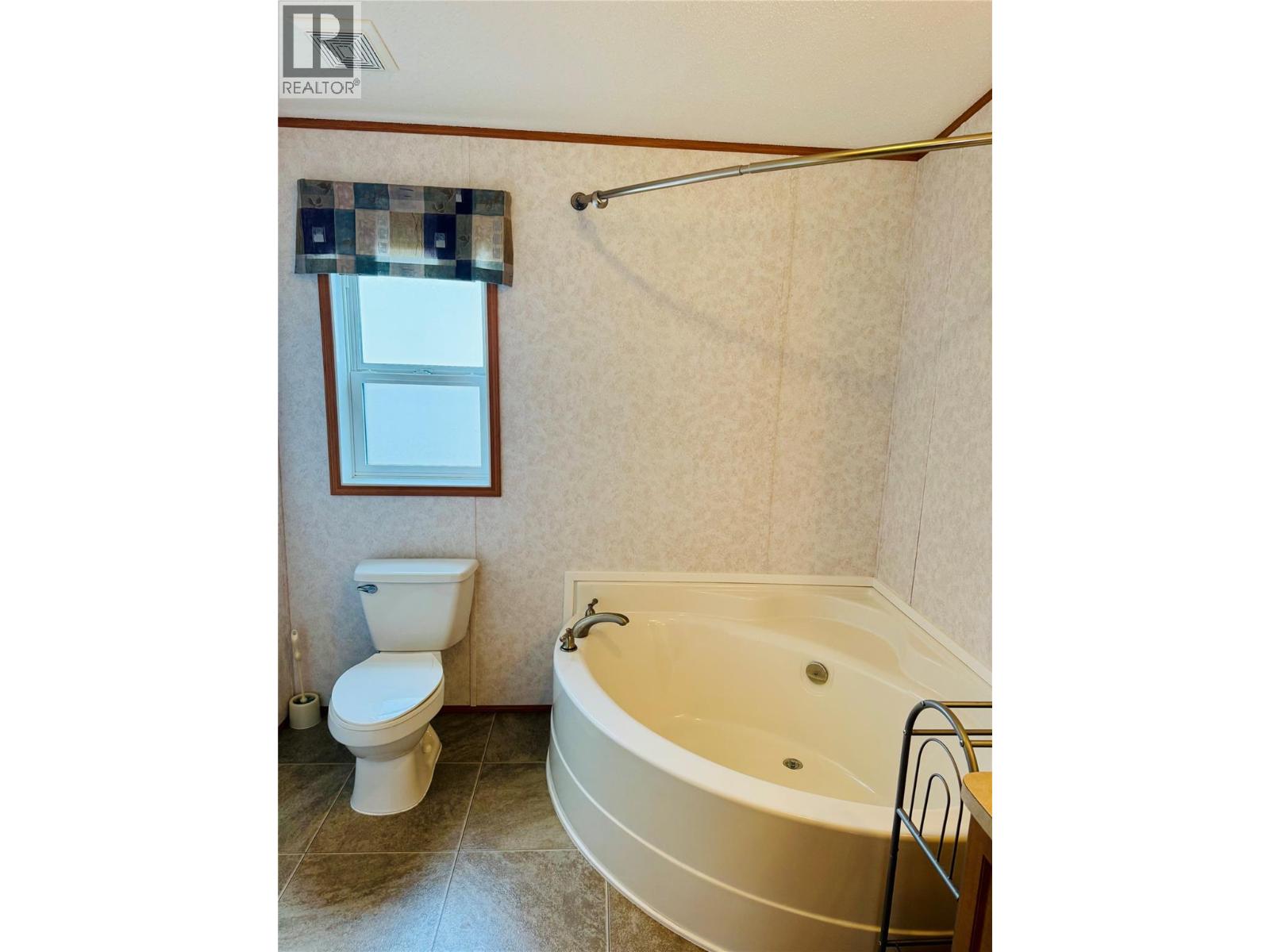 60 Cokato Road Unit# E3, Fernie, British Columbia  V0B 1M4 - Photo 18 - 10362574