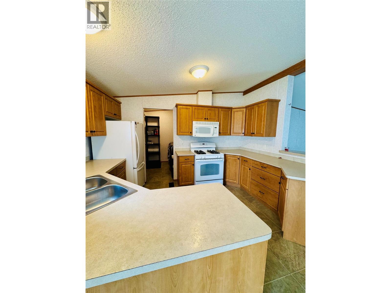 60 Cokato Road Unit# E3, Fernie, British Columbia  V0B 1M4 - Photo 9 - 10362574