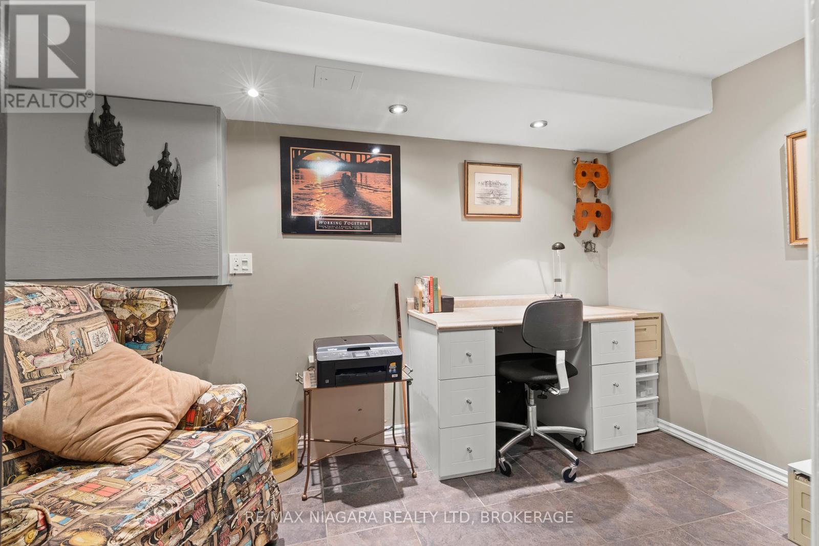 123 South Drive, St. Catharines (Old Glenridge), Ontario  L2R 4W1 - Photo 34 - X12396585