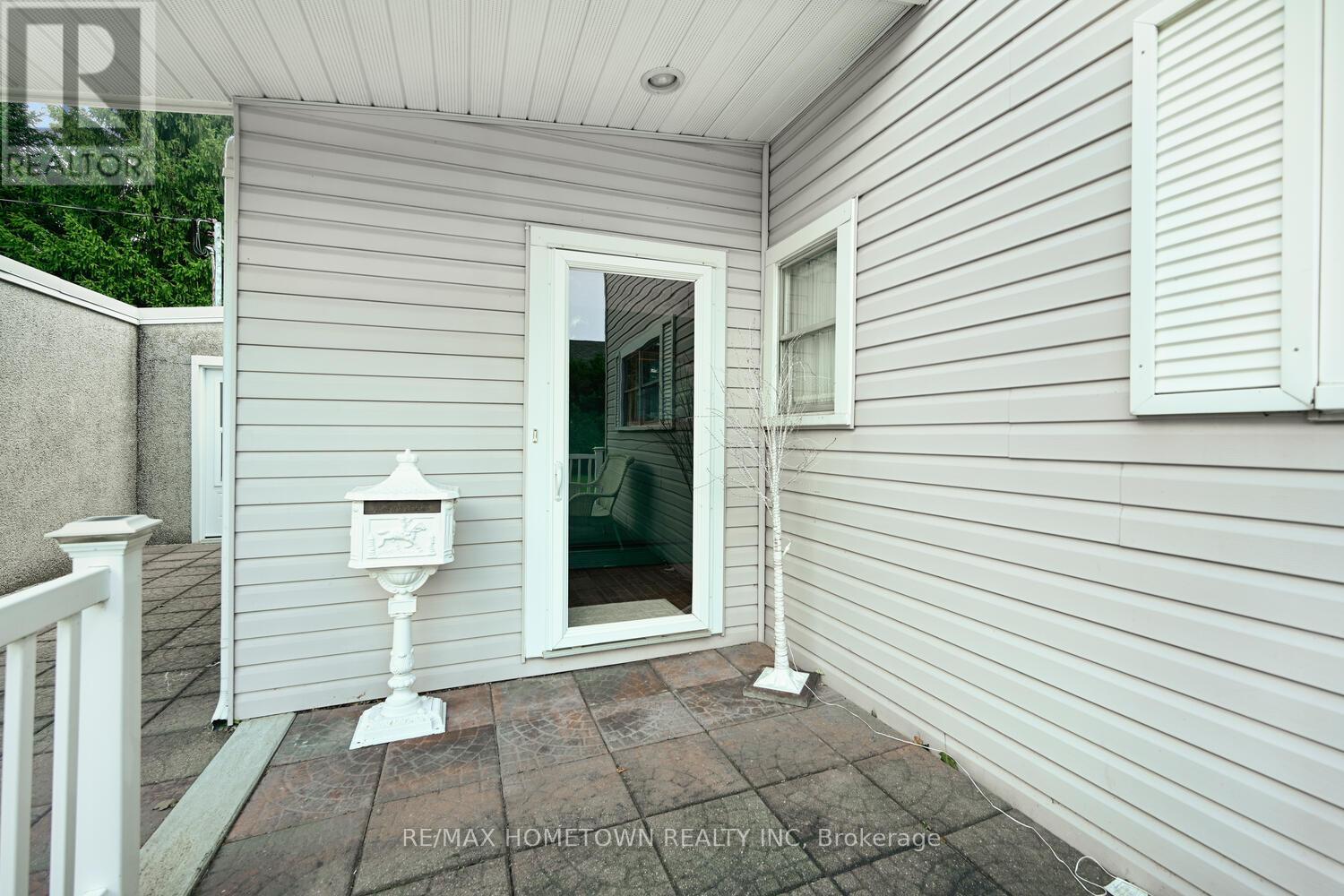 401 County Road 2 Road, Edwardsburgh/cardinal, Ontario  K0E 1E0 - Photo 10 - X12396702