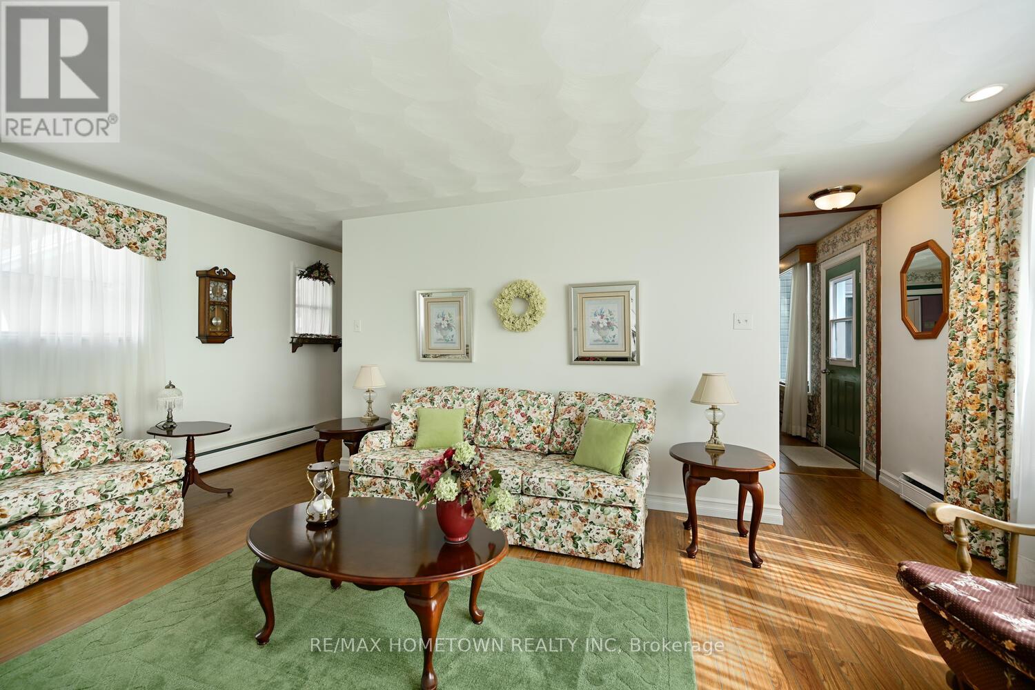 401 County Road 2 Road, Edwardsburgh/cardinal, Ontario  K0E 1E0 - Photo 12 - X12396702