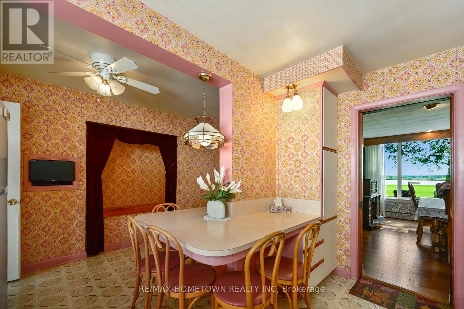 401 County Road 2 Road, Edwardsburgh/cardinal, Ontario  K0E 1E0 - Photo 15 - X12396702