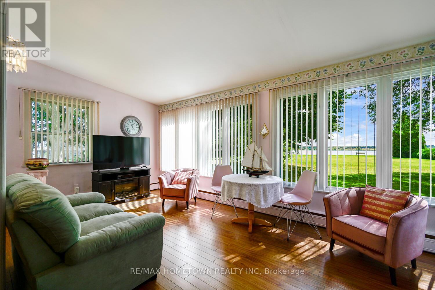 401 County Road 2 Road, Edwardsburgh/cardinal, Ontario  K0E 1E0 - Photo 19 - X12396702