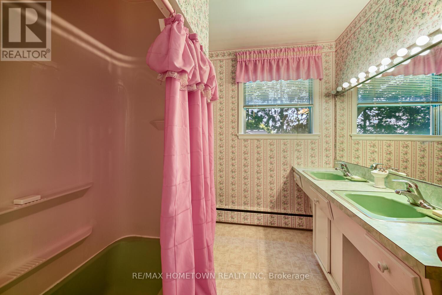 401 County Road 2 Road, Edwardsburgh/cardinal, Ontario  K0E 1E0 - Photo 23 - X12396702
