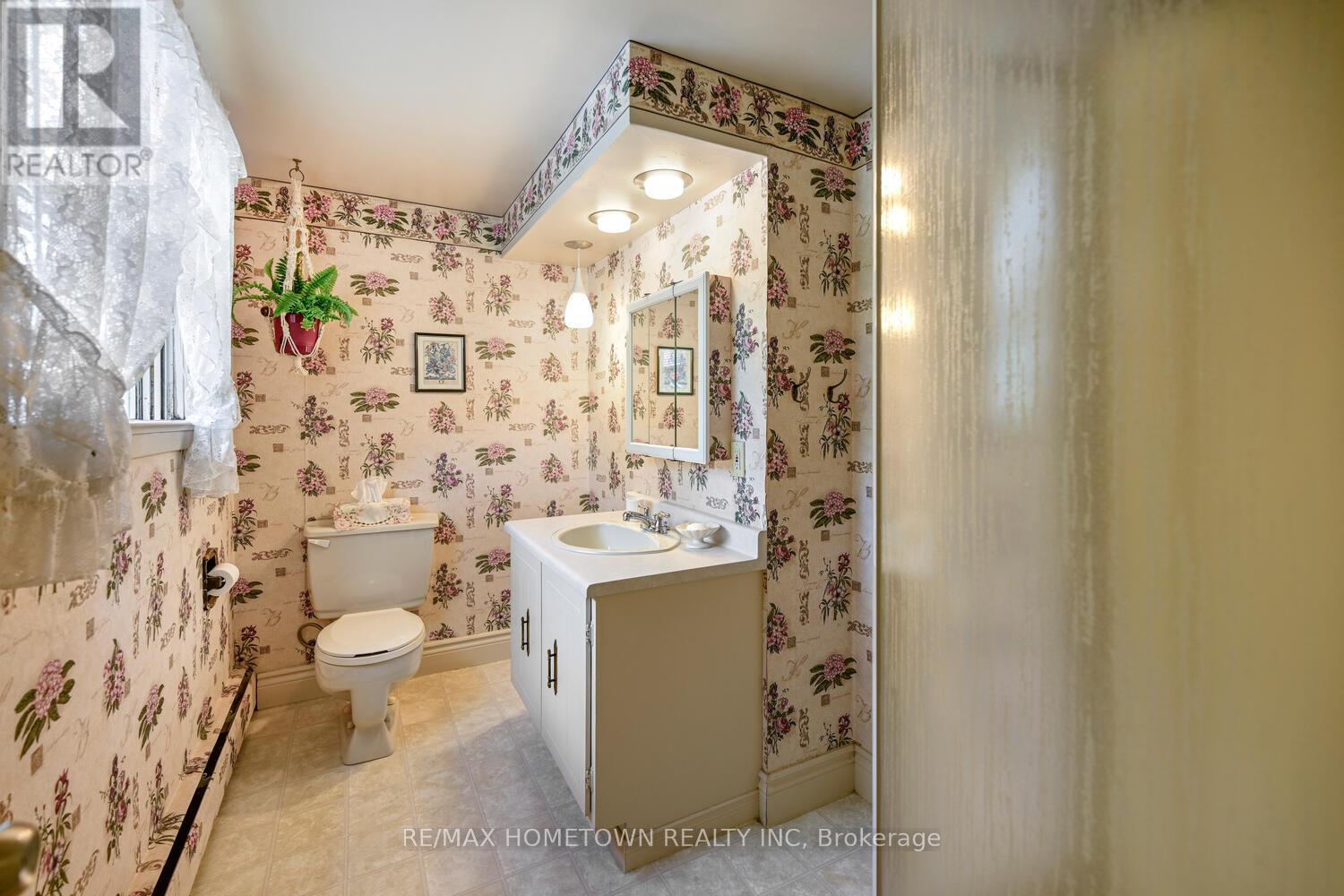 401 County Road 2 Road, Edwardsburgh/cardinal, Ontario  K0E 1E0 - Photo 28 - X12396702